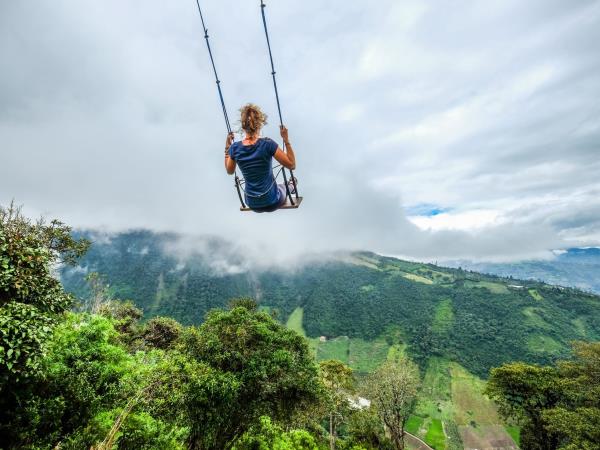 Ecuador small group vacation for 18-35s
