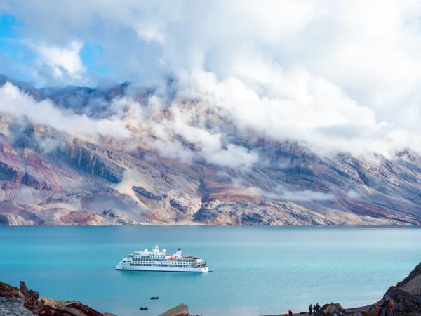 Iceland cruises, land of fire & ice
