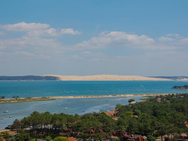 Arcachon Bay cycling vacation, France