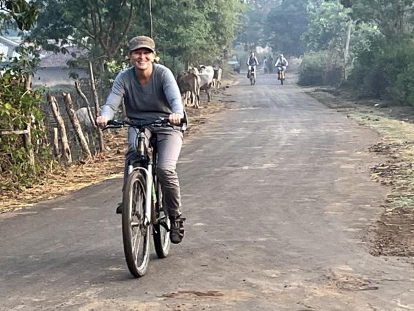 Tiger cycling safari in Kanha, India