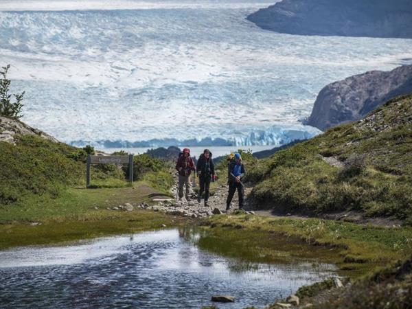 Torres del Paine guided O circuit trek