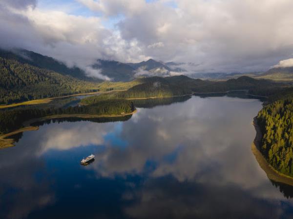 Alaska wildlife & wilderness cruise