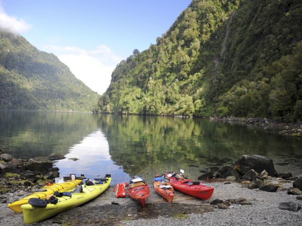 Sea kayaking tour in Northern Patagonia