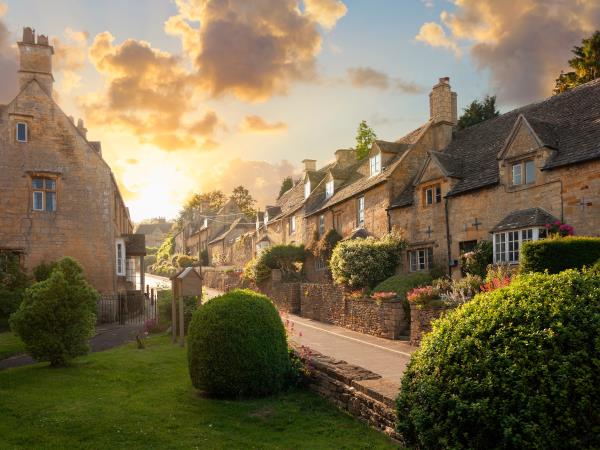 Cycling tour of the Cotswolds, England