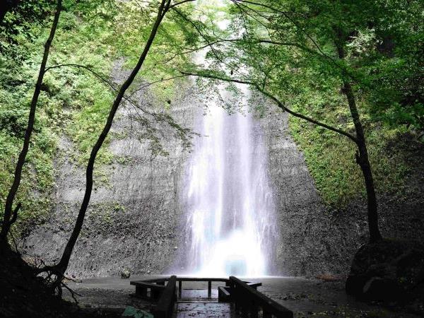 Famous trails of Japan walking vacation