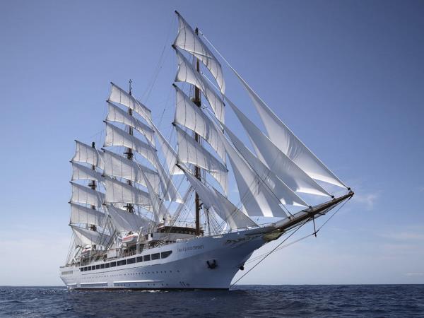 Caribbean small ship sailing cruise