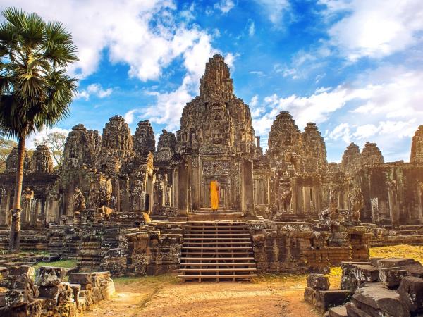 Siem Reap cycling tour in Cambodia