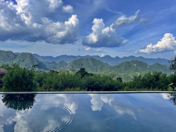 Laos and Vietnam holiday, Luang Prabang to Hanoi
