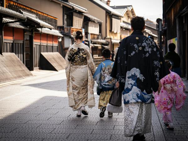 Family Japan highlights tour on a Shoestring