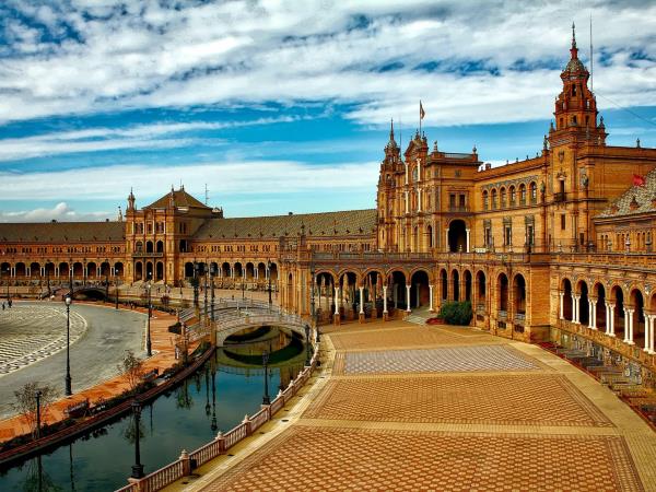 Barcelona to Seville vacation by train