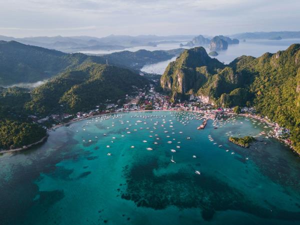 Philippine islands nature and culture tour