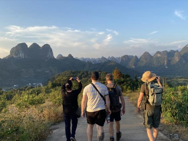 23 day tour of China, Shanghai loop