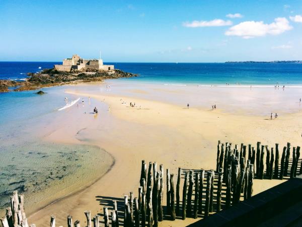 Brittany vacation by bike, France