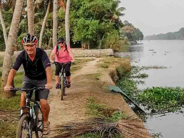 Kerala houseboat and bike tour, India