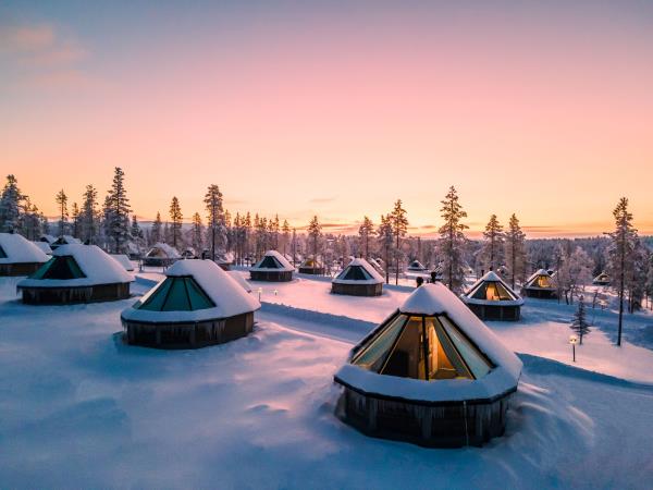 Northern lights family vacation, tailor made
