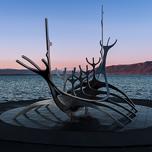Iceland circumnavigation expeditions