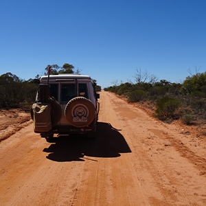 Driving in Australia�s outback