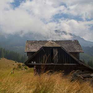Top Romania walking routes