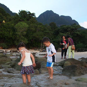 Travelling in Sarawak with kids
