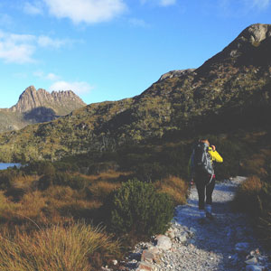 Walking in Australia travel guide