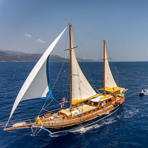 Luxury gulet cruising in the Aegean