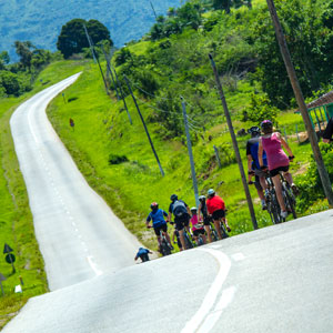 Road cycling in Cuba