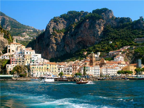 Amalfi to Sorrento walking vacation in Italy