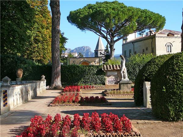 Amalfi to Sorrento walking vacation in Italy