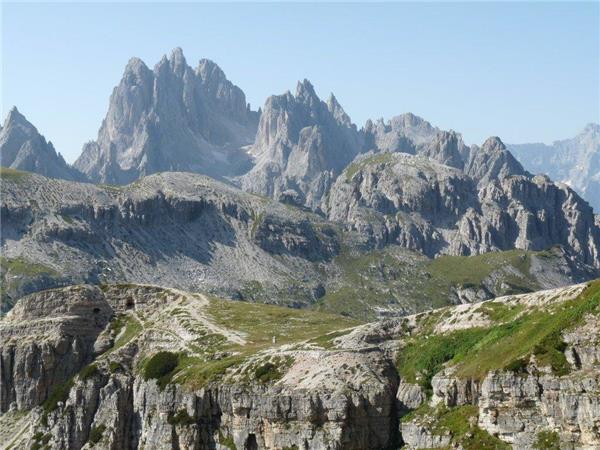 Dolomites walking vacation in Italy