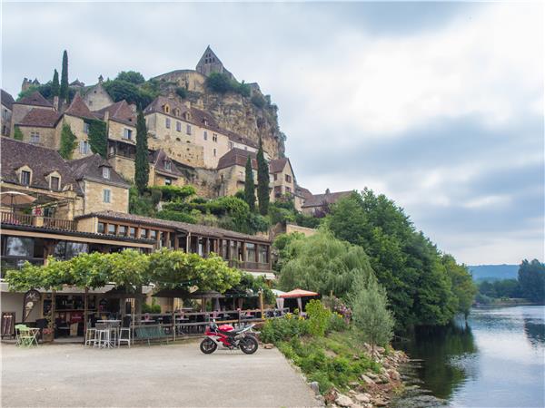 Multi activity vacation in the Dordogne, France
