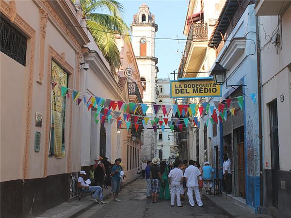 Cuba small group holiday, 9 days