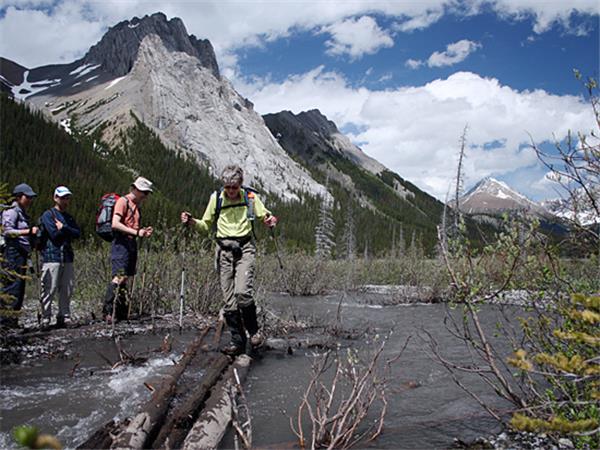 Canadian Rockies hiking vacation