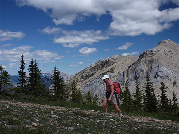 Canadian Rockies hiking vacation