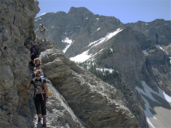 Canadian Rockies hiking vacation