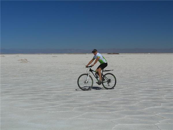 Chile and Argentina cycling vacation