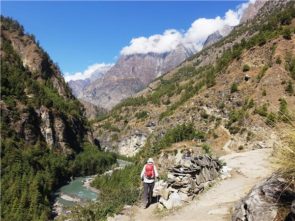 Manaslu Circuit hiking vacation, Nepal