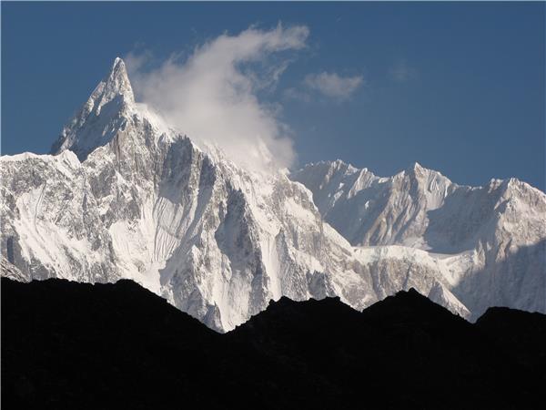 Manaslu Circuit hiking vacation, Nepal