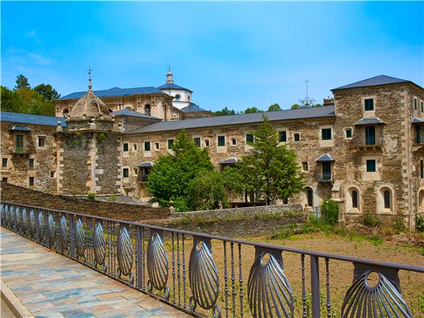 Camino de-Santiago trekking vacation in Spain