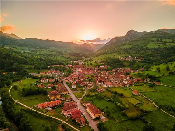 Picos mountains walking vacation in Spain