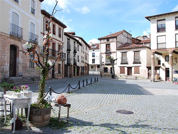 Sierra de las Mamblas walking vacation in Spain