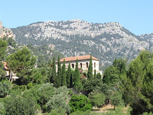 Mallorca walking vacation in the Balearic Islands, Spain