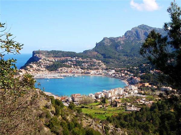 Mallorca walking vacation in the Balearic Islands, Spain