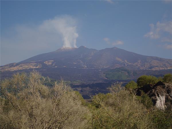 Sicily walking vacation, Sicilian Volcanoes