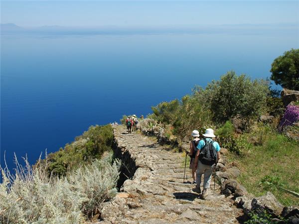 Sicily walking vacation, Sicilian Volcanoes