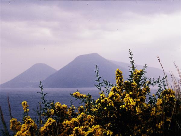 Sicily walking vacation, Sicilian Volcanoes