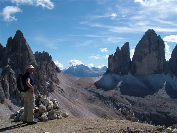 Dolomites walking vacation in Italy