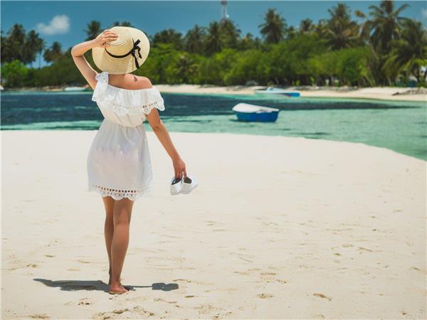 Maldives budget small group tour