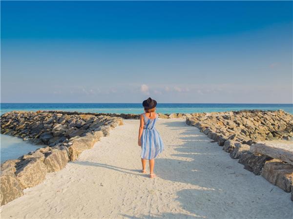 Maldives budget small group tour