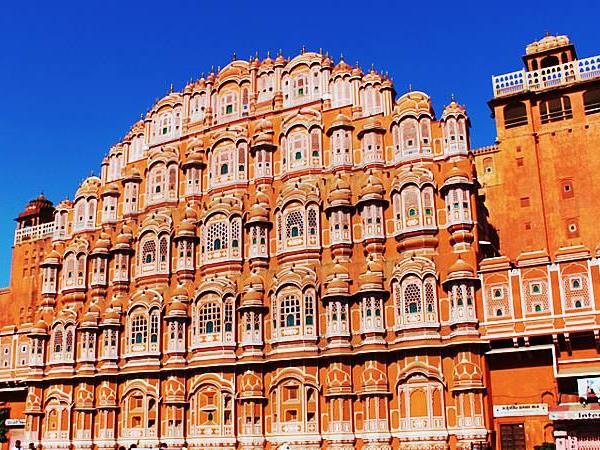 Small group tour of North India