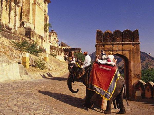Small group tour of North India